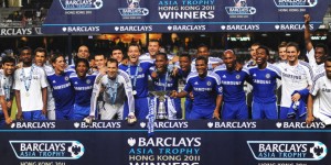 姆伯莫的曼市德比表现分析：21次失误的背后